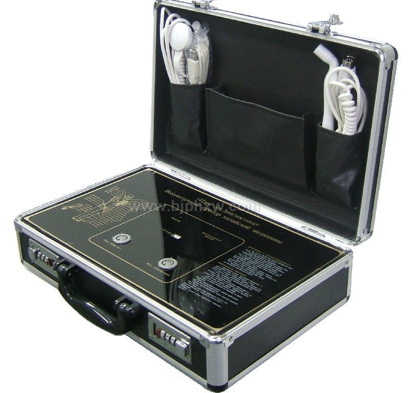 2010年最新款中醫(yī)經(jīng)絡(luò)檢測儀(綠康制造)